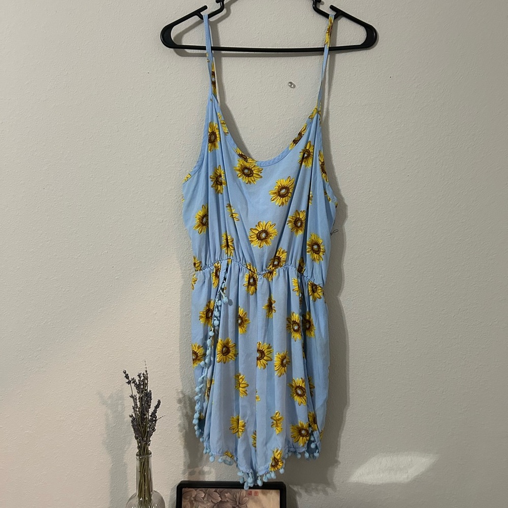 HENGSONG Baby Blue Floral Romper, Size:3X, Never Worn